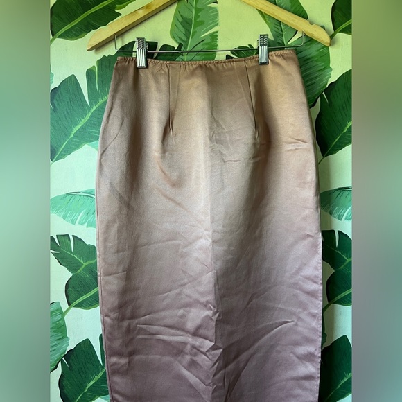 Pretty Little Thing Mocha Satin Midi Split Back Midaxi Skirt 4 NWT - Picture 3 of 6